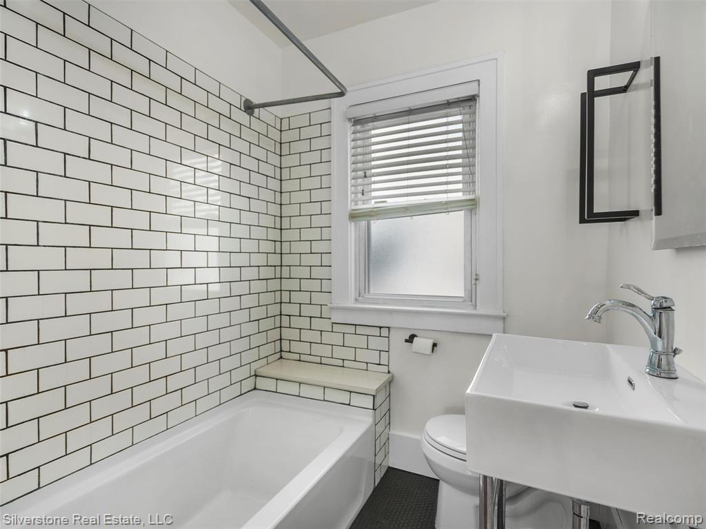 800 N EDISON Avenue, Royal Oak, MI 48067 — Photo 22