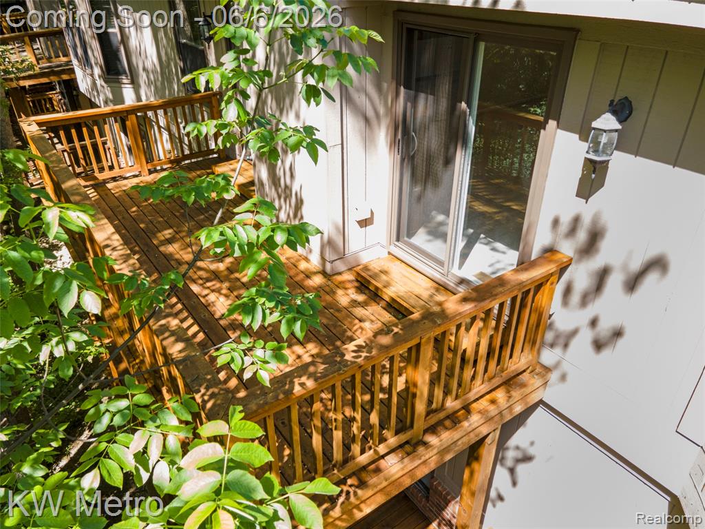 7348 Meadowridge Circle, West Bloomfield, MI — Photo 14
