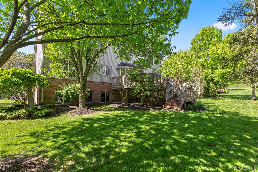 23395 Mission Lane, Farmington, MI 48335 — Photo 62