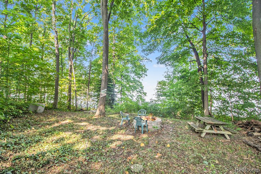 7989 LAKE CREST Drive, Ypsilanti, MI 48197 — Photo 10