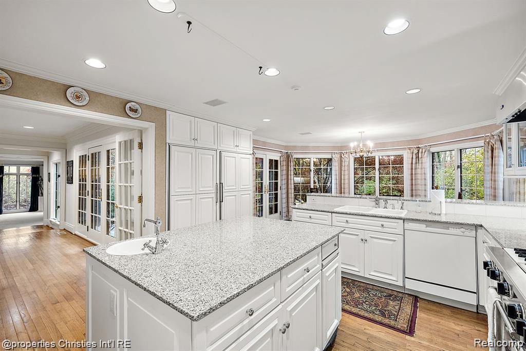 633 Hawthorne Street, Birmingham, MI 48009 — Photo 20