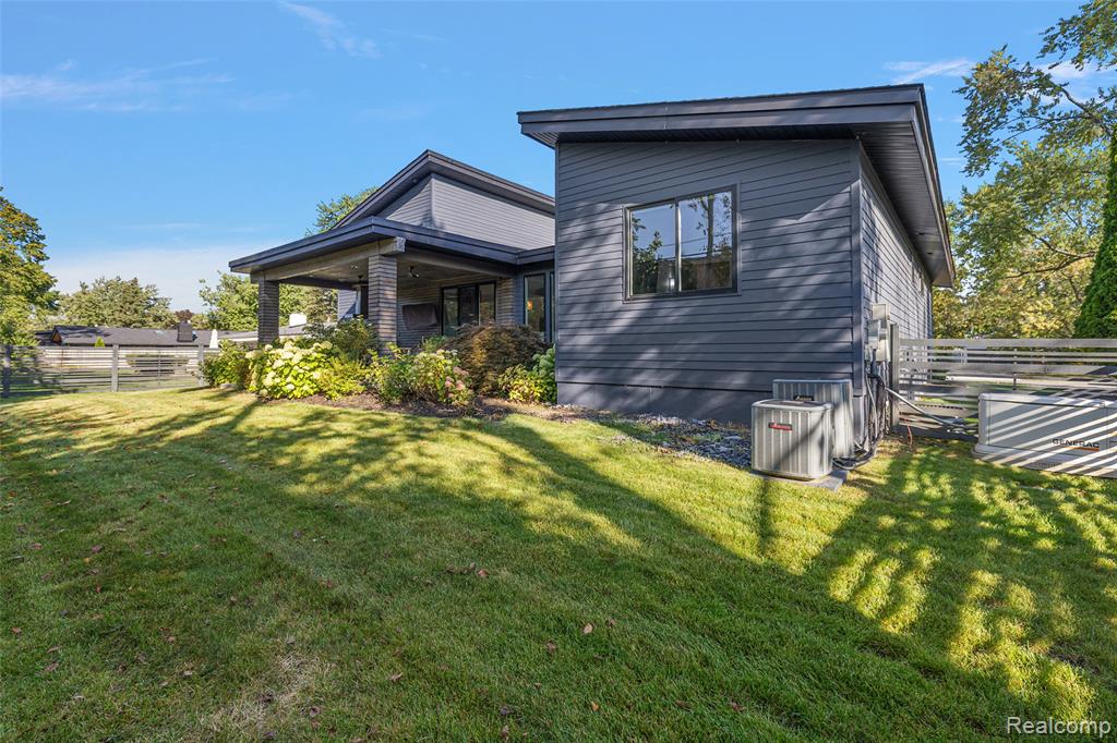 16281 Buckingham Avenue, Beverly Hills, MI 48009 — Photo 49