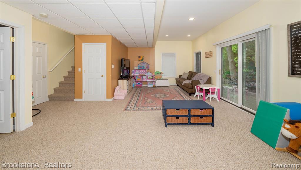921 OLD HICKORY LANE Lane, Lake Orion, MI 48362 — Photo 19
