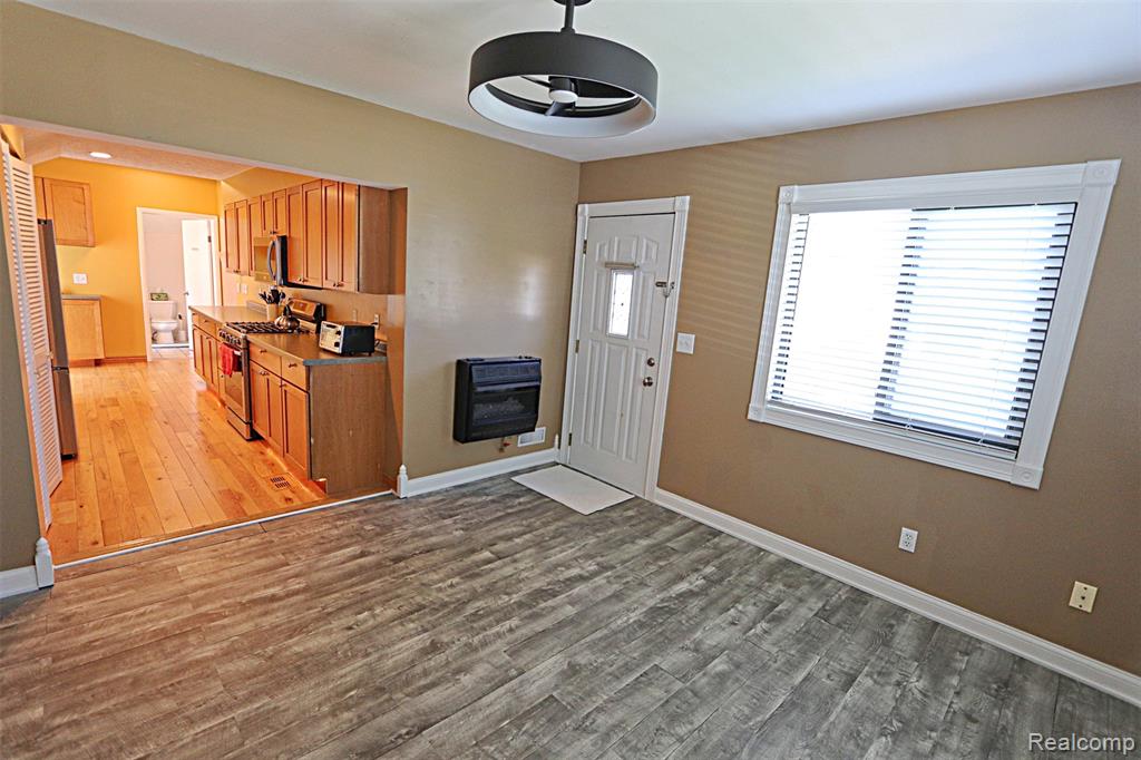 412 E Shore Drive, Whitmore Lake, MI 48189 — Photo 14
