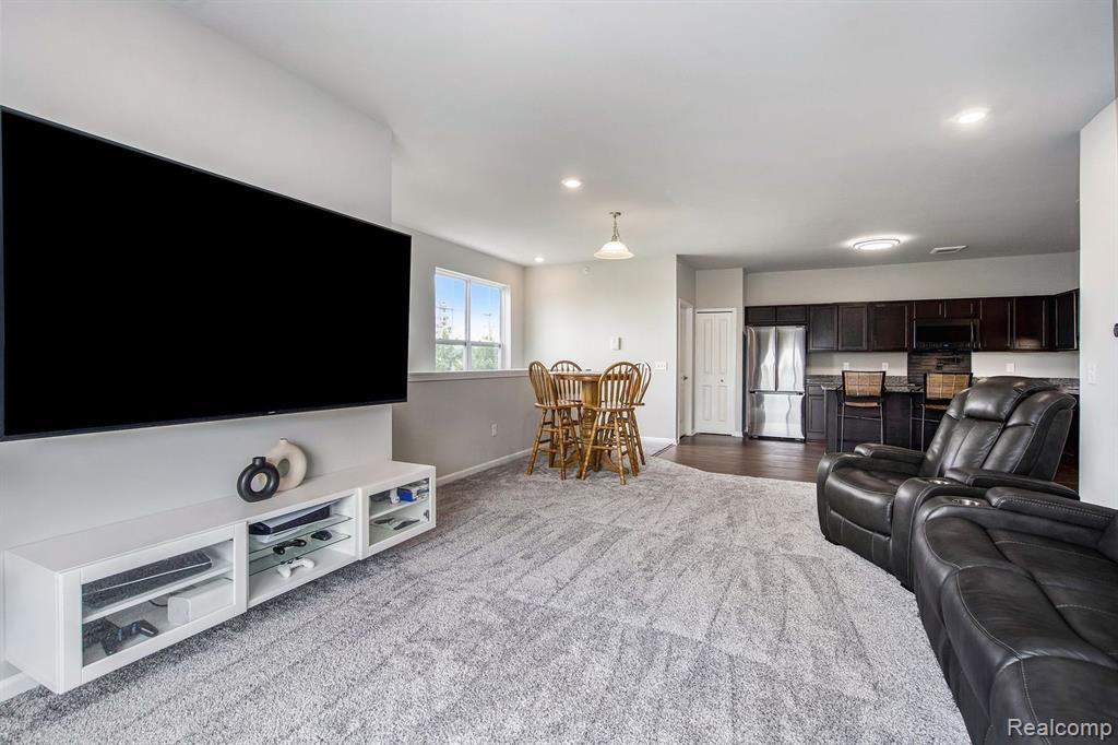 9916 RIDGE RUN Street, Howell, MI 48855 — Photo 3