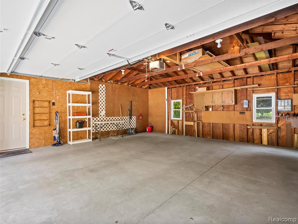 6773 Transparent Avenue, Clarkston, MI — Photo 42