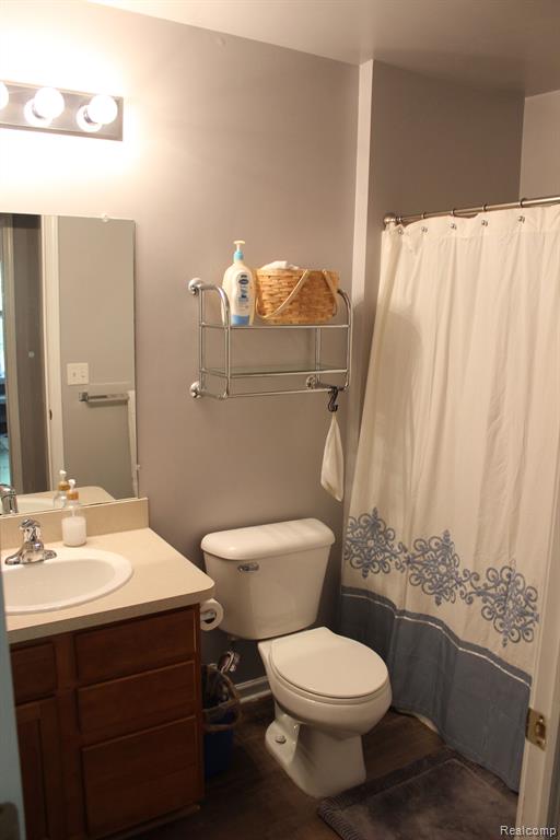 47640 PEMBROKE Drive, Canton, MI 48188 — Photo 24