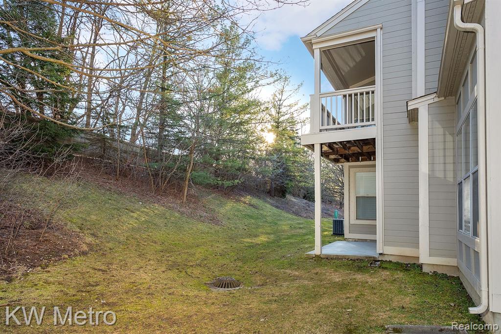 516 NEWBURNE POINTE, Bloomfield Hills, MI 48304 — Photo 34