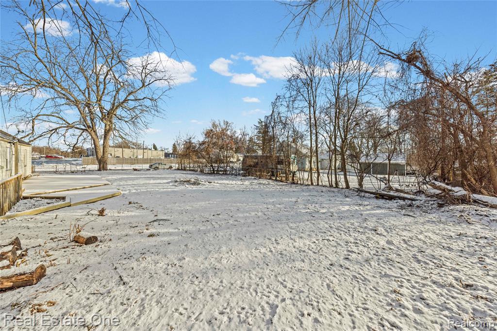 943 Premont Avenue, Waterford, MI 48328 — Photo 41