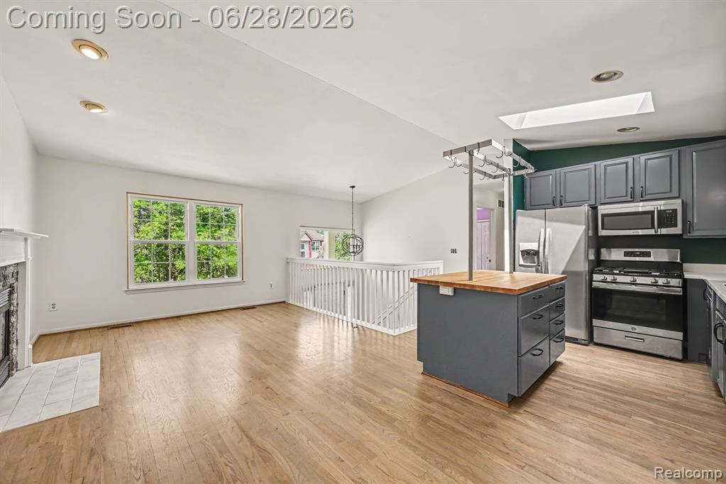 6835 Maplelawn Drive, Ypsilanti, MI 48197 — Photo 9