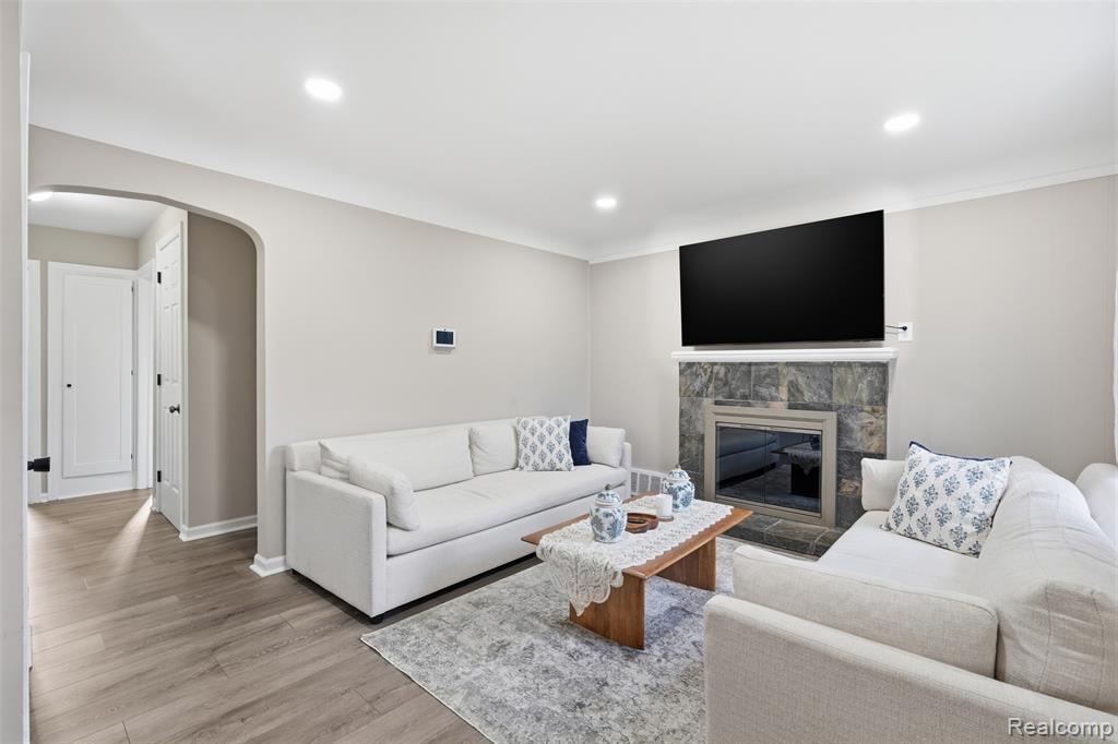 5844 Gilman Street, Garden City, MI — Photo 4