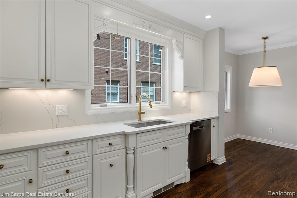 921 Berkshire Road, Grosse Pointe Park, MI 48230 — Photo 16