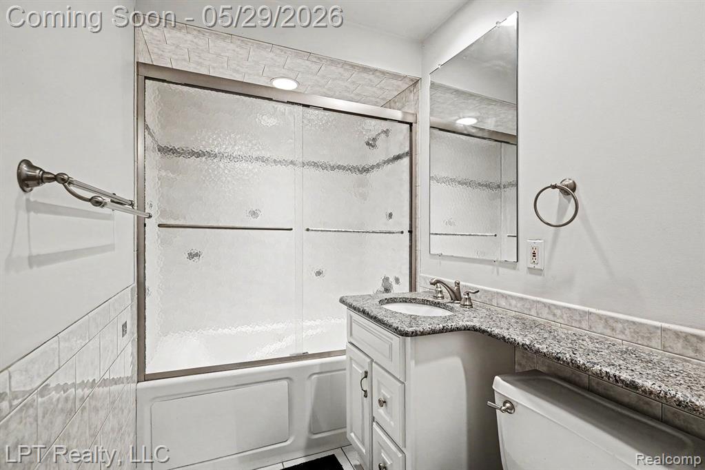 21021 Wendell Street, Clinton Twp, MI 48036 — Photo 13
