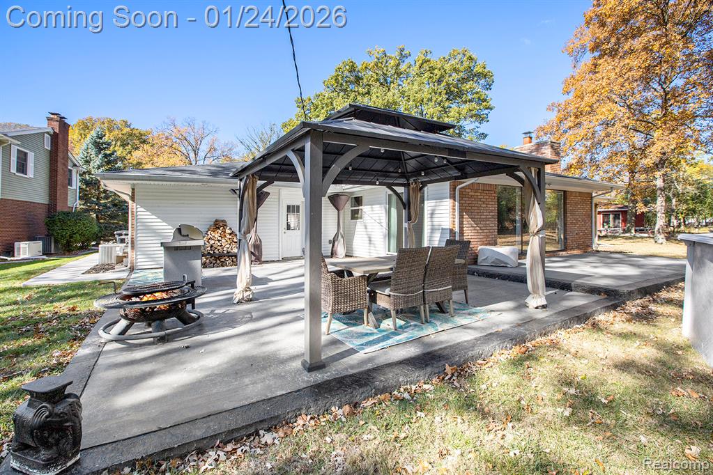 20149 Hcl Jackson, Grosse Ile, MI 48138 — Photo 21