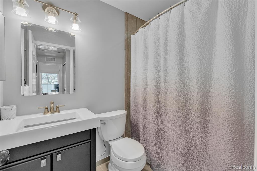 23625 STONEHENGE Boulevard, Novi, MI — Photo 22
