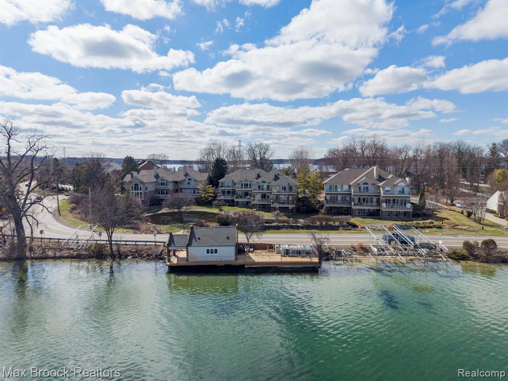 3828 PINE LAKE KNOLL Drive, West Bloomfield, MI 48324 — Photo 65