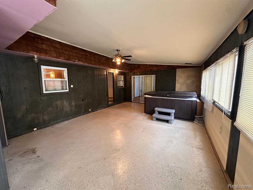 5324 SOUTHWAY Drive, Swartz Creek, MI 48473 — Photo 25