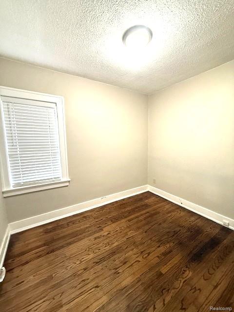 526 E 11 Mile Road, Royal Oak, MI 48067 — Photo 6