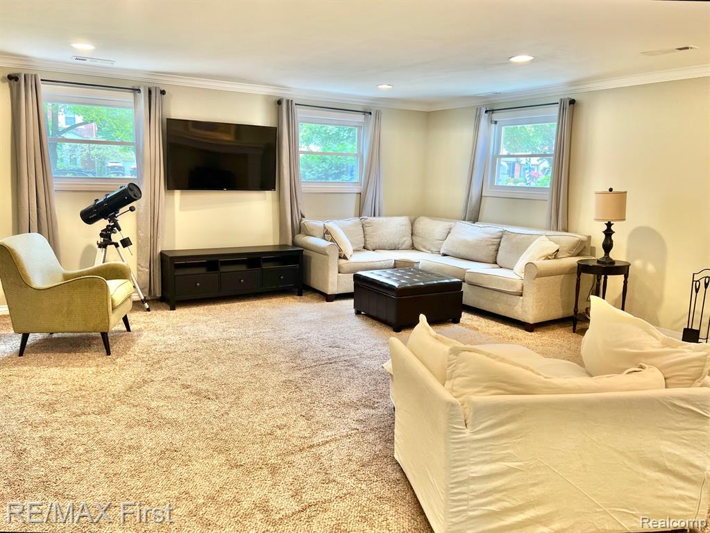 908 Marywood Drive, Royal Oak, MI 48067 — Photo 6