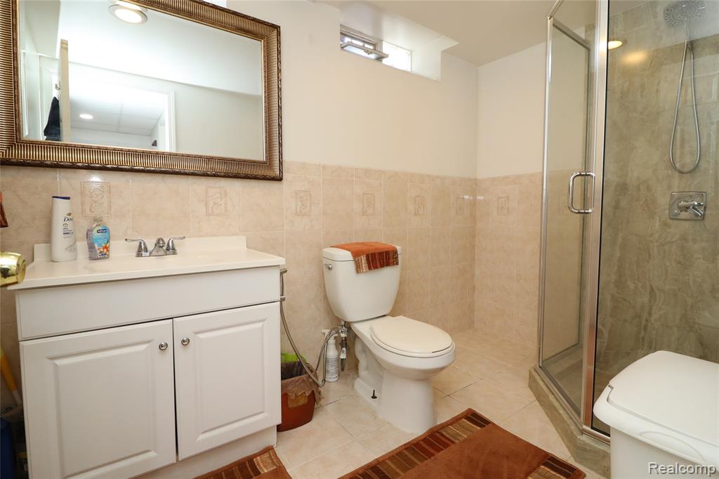 6840 N Silvery Lane, Dearborn Heights, MI 48127 — Photo 42