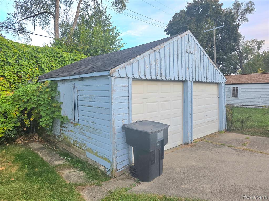 9608 Piedmont Street, Detroit, MI 48228 — Photo 23