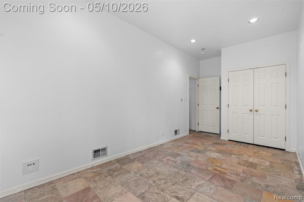 497 Lake George Road, Oakland, MI — Photo 27