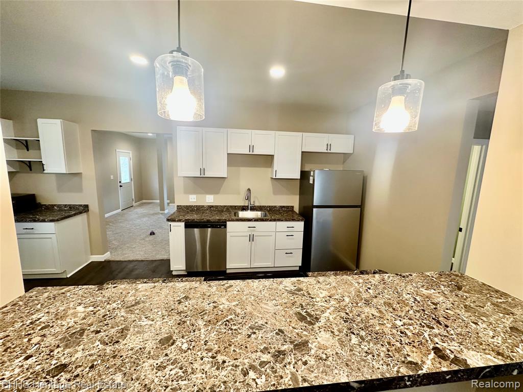 5435 Byron Road, Howell, MI 48855 — Photo 8