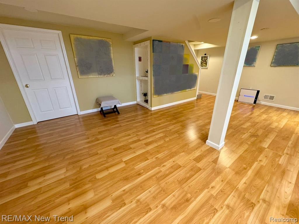 1865 N KENWYCK Drive, 59, Ypsilanti, MI 48198 — Photo 21
