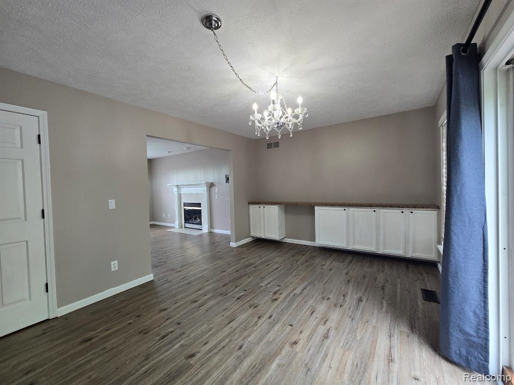 684 Glenlivet Street, Howell, MI 48843 — Photo 6