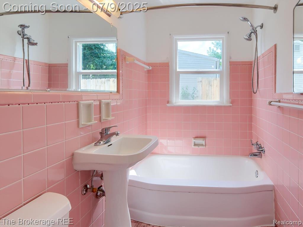 414 Clarion Street, Clio, MI 48420 — Photo 13