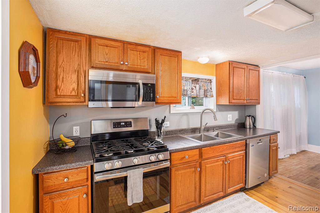 3934 Huron Street, North Branch, MI 48461 — Photo 7