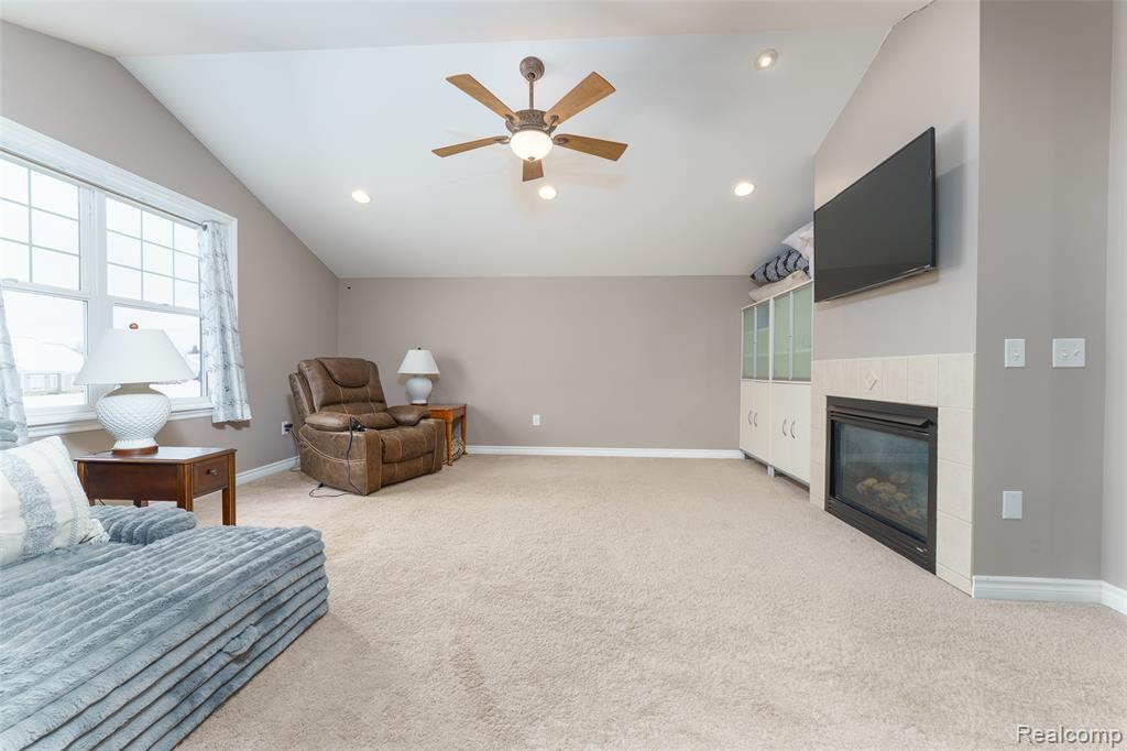 4695 Emerald Valley Loop, Fowlerville, MI 48836 — Photo 29