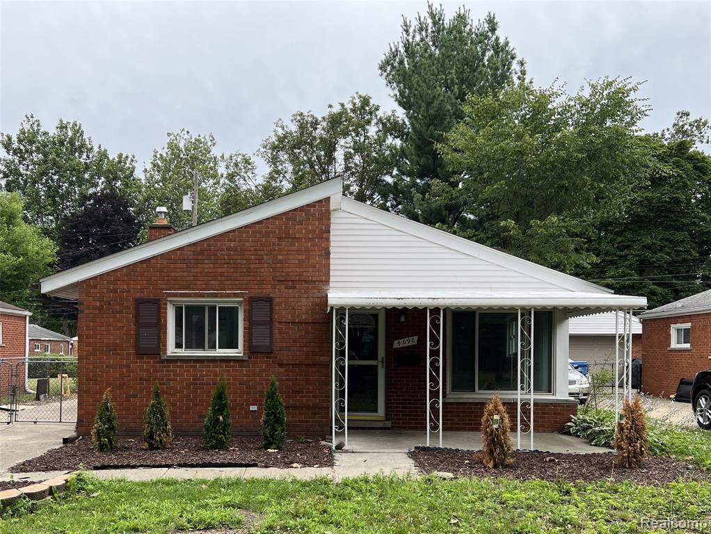 4696 Roosevelt Boulevard, Dearborn Heights, MI, 48125