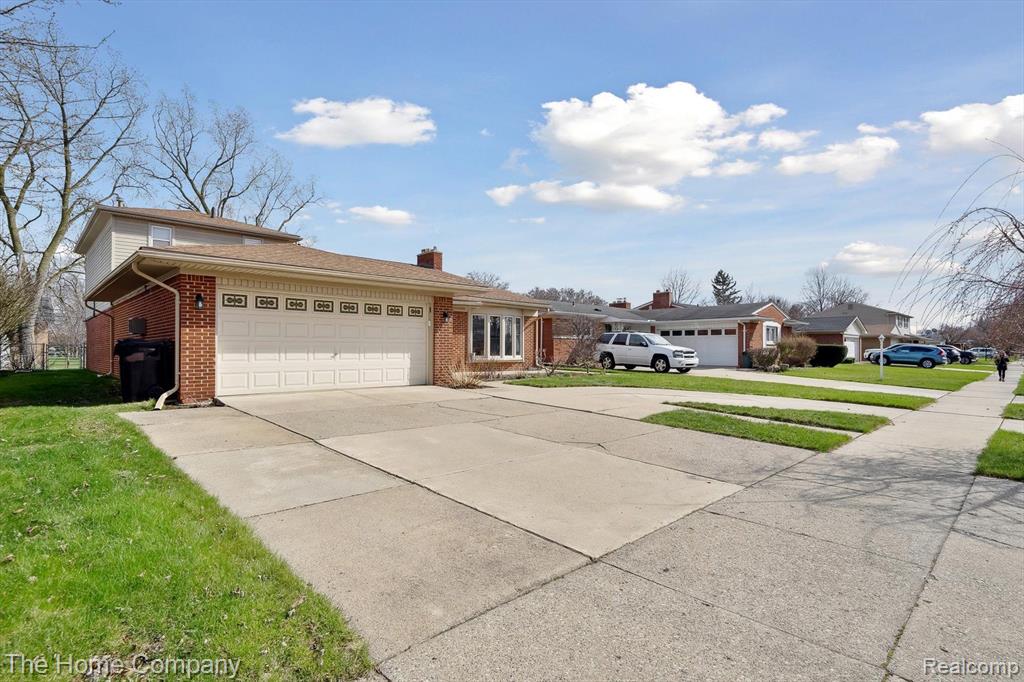4473 Parkside Boulevard, Allen Park, MI 48101 — Photo 2