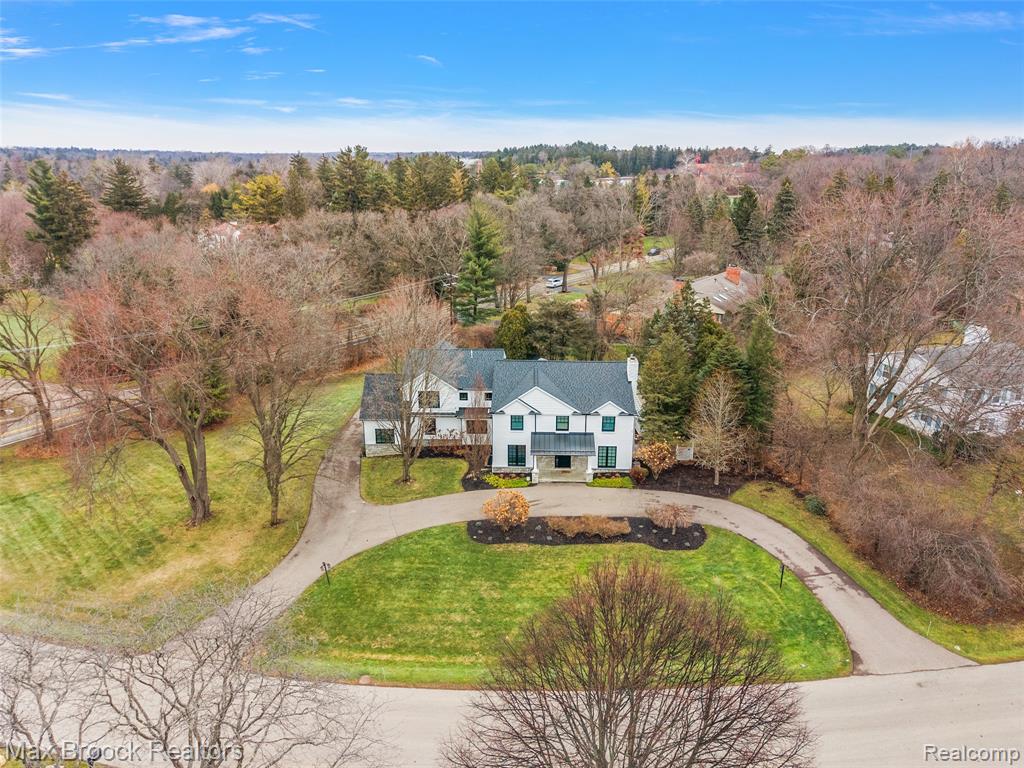 692 Bennington Drive, Bloomfield Hills, MI 48304 — Photo 39