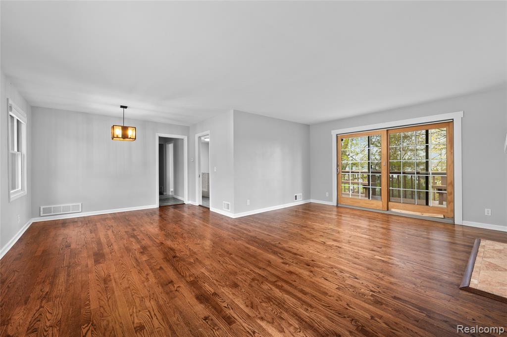 235 INDIANWOOD Road, Lake Orion, MI 48362 — Photo 6