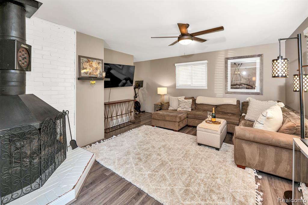 6665 LAURELTON, Clarkston, MI — Photo 27