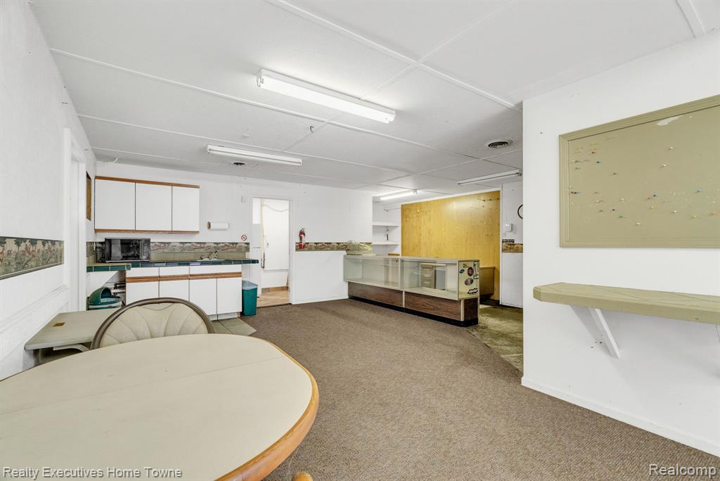 4280 Dove Road, Port Huron, MI 48060 — Photo 16