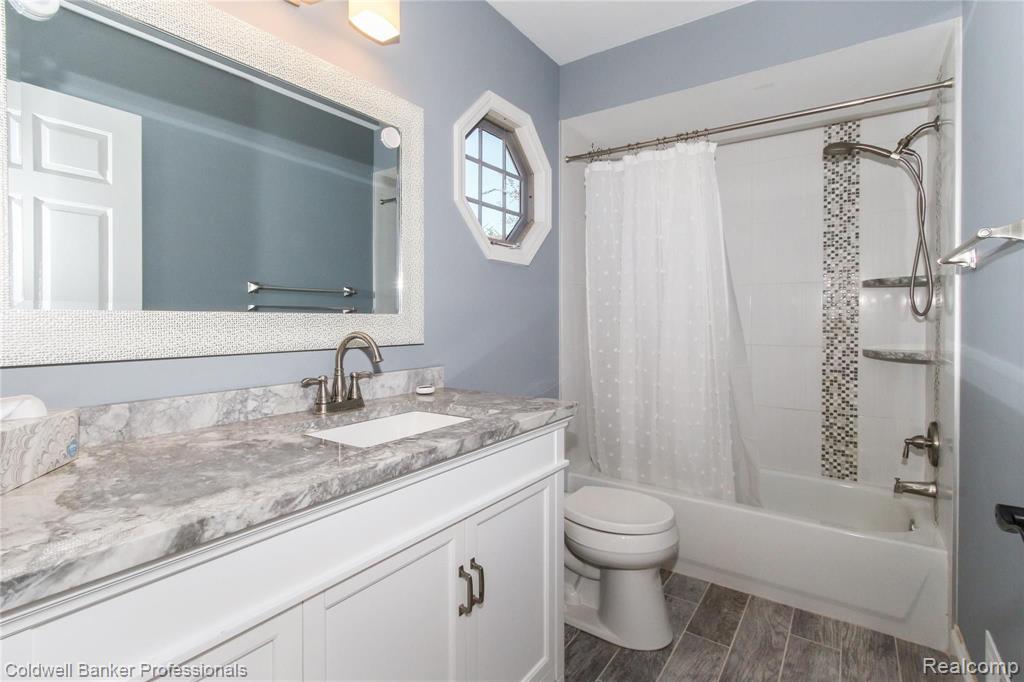3110 VILLAGE Circle, Ann Arbor, MI 48108 — Photo 22