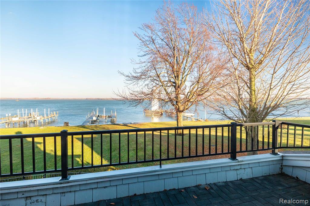 19495 Lighthouse Point, Grosse Ile, MI 48138 — Photo 47