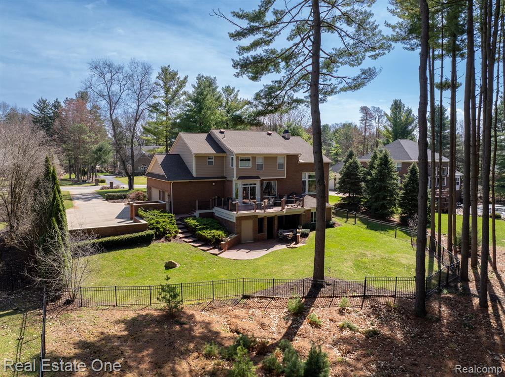 9160 ROGER SCOTT Trail, Brighton, MI 48116 — Photo 41