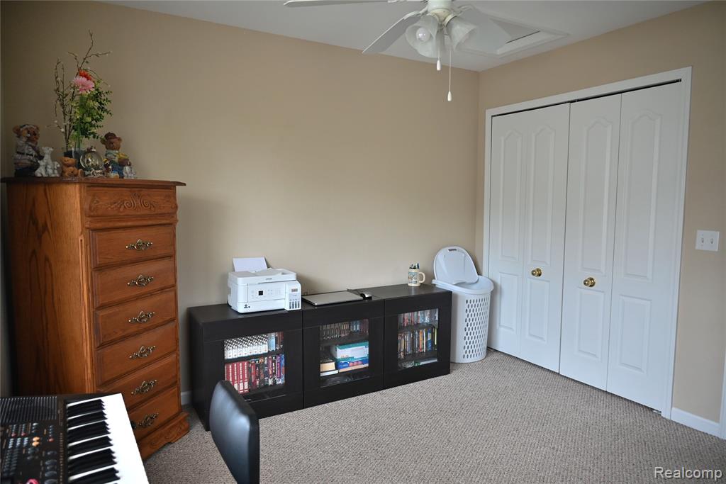 810 Catalina Cove, Luna Pier, MI 48157 — Photo 14