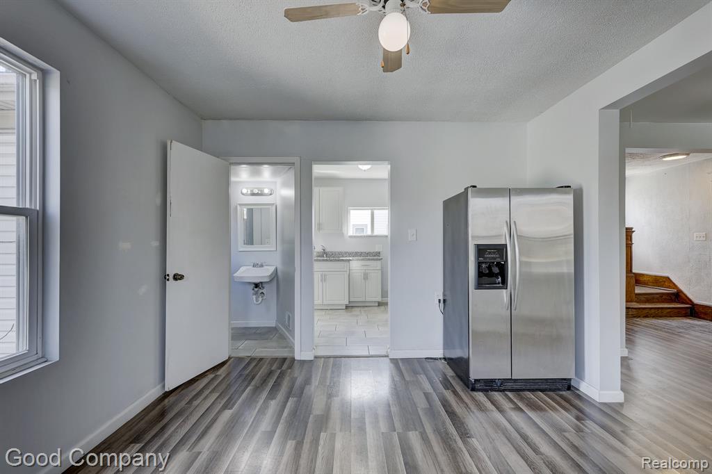 813 S Center Street, Royal Oak, MI 48067 — Photo 11