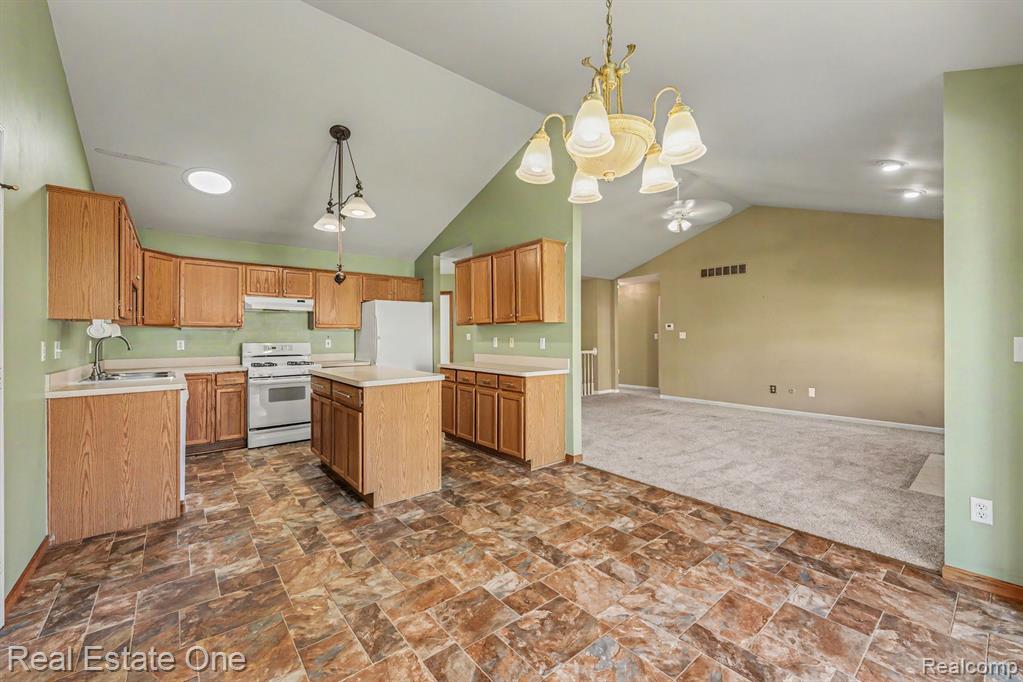 13941 Perry Place Court, Riverview, MI 48193 — Photo 11