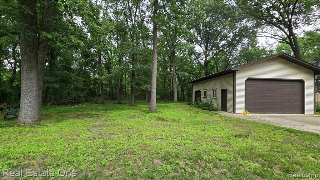 8950 Wise Road, Commerce Twp, MI 48382 — Photo 36