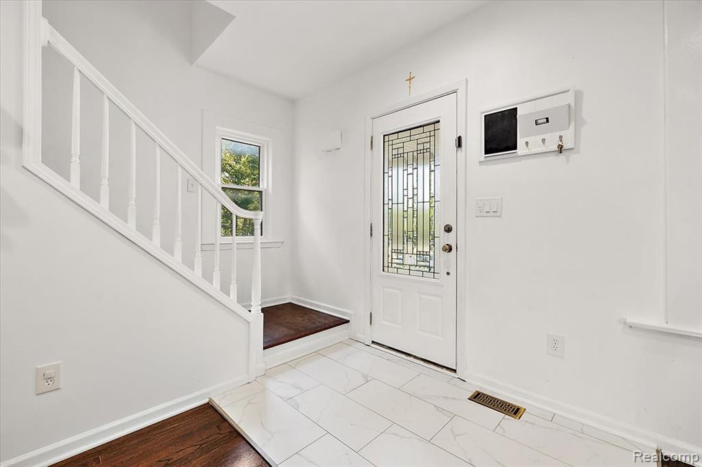 716 W Lincoln Street, Birmingham, MI 48009 — Photo 5