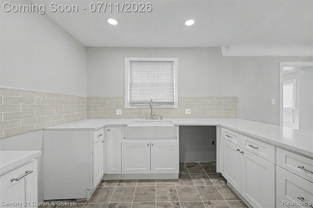 9263 Rosemont St Avenue, Detroit, MI 48228 — Photo 11