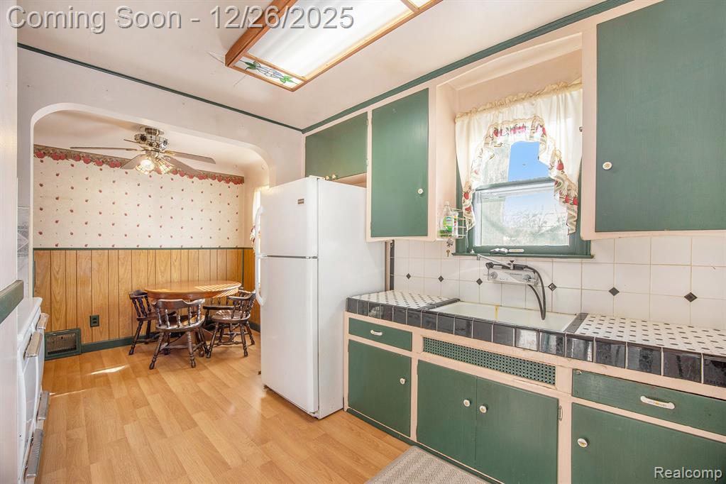 7256 Ready Avenue, Warren, MI 48091 — Photo 9