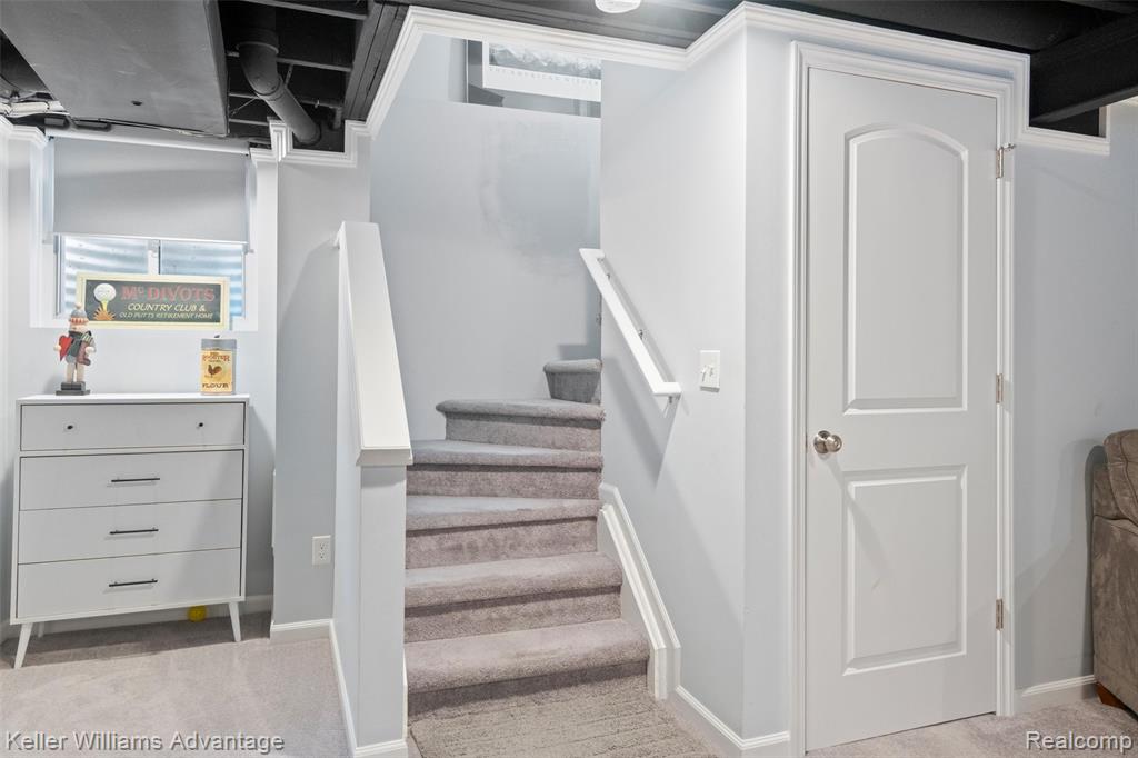 42105 Roscommon Street, Novi, MI 48167 — Photo 28