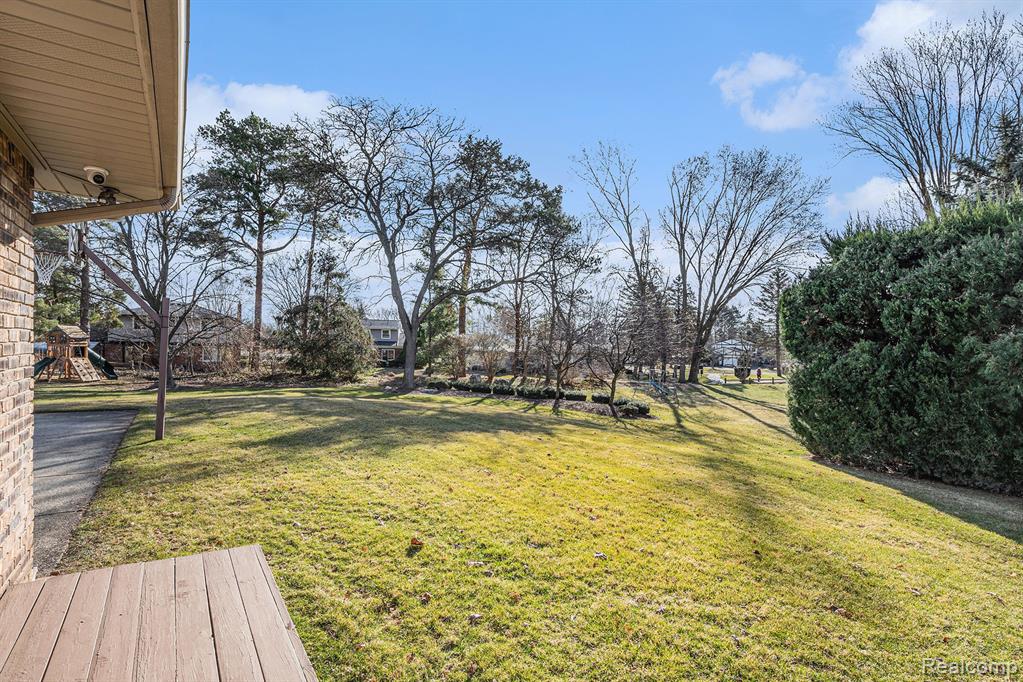 47212 Strahan Court, Shelby Twp, MI 48315 — Photo 35